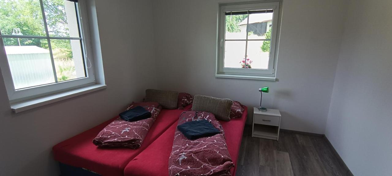 Ferienwohnung Apartmán u Lebedů Strazny Exterior foto